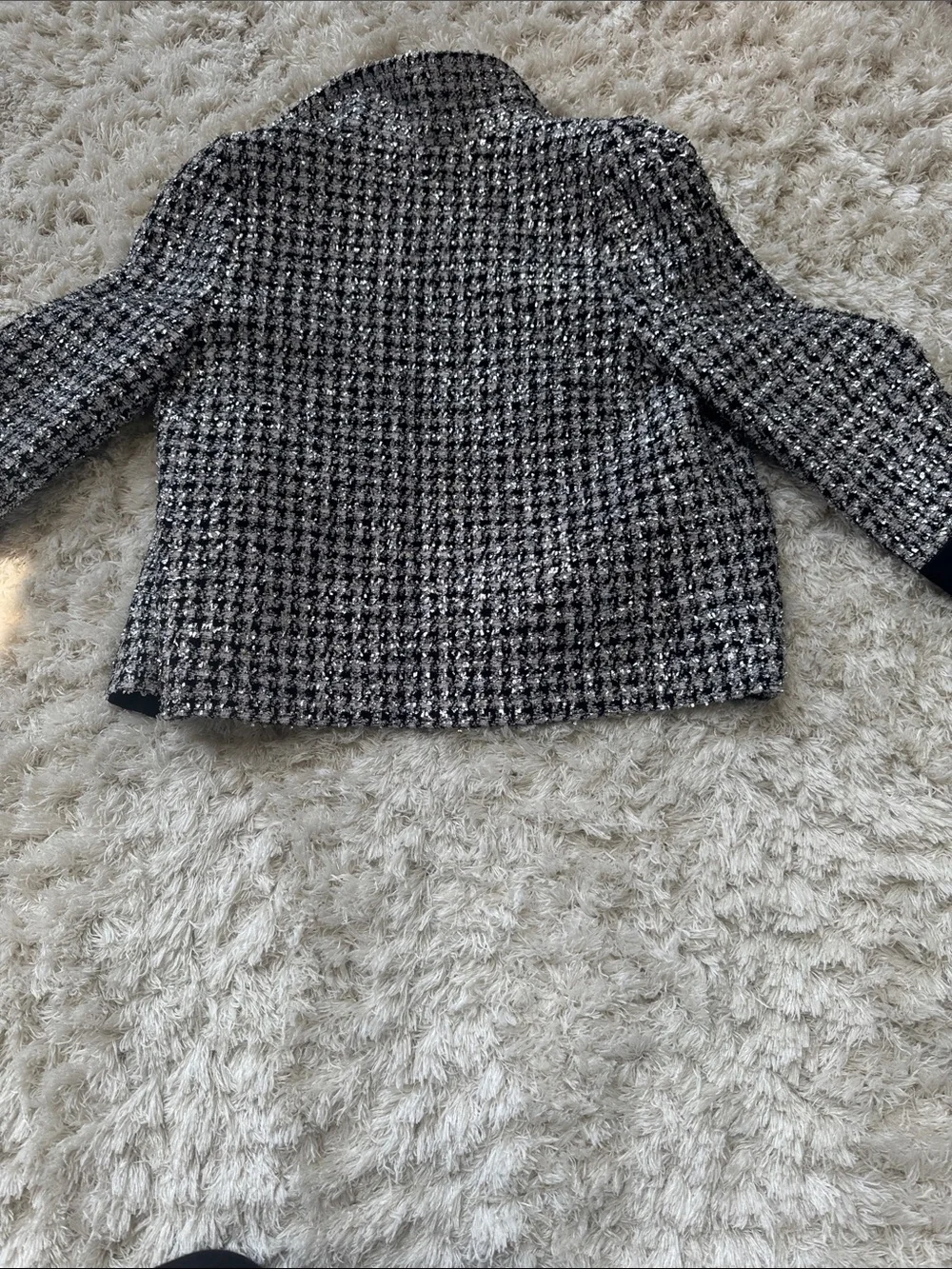 St. John Black, White, and Silver Tweed Collar Jacket-NEW Size 4 - Picture 5 of 7